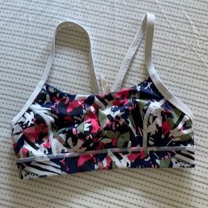 Lulu lemon sports bra